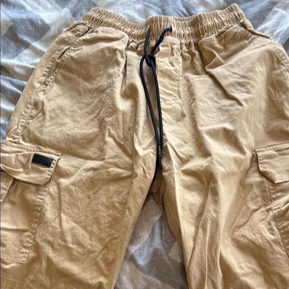Men's Tan Cargo Shorts